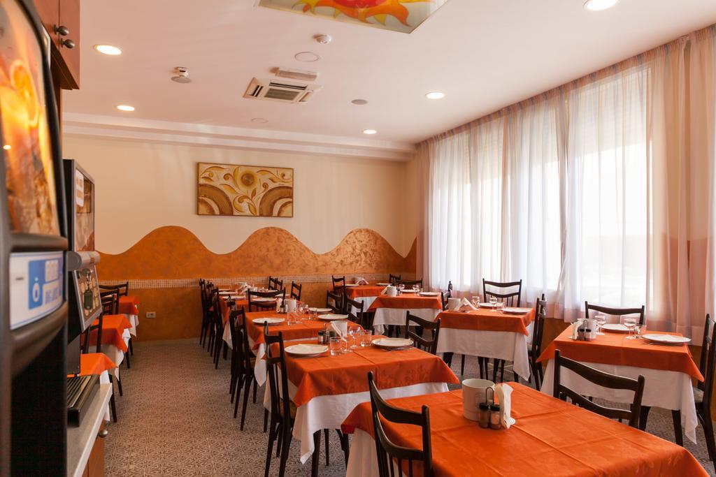 גאטאו א מארה Hotel Sandra מראה חיצוני תמונה
