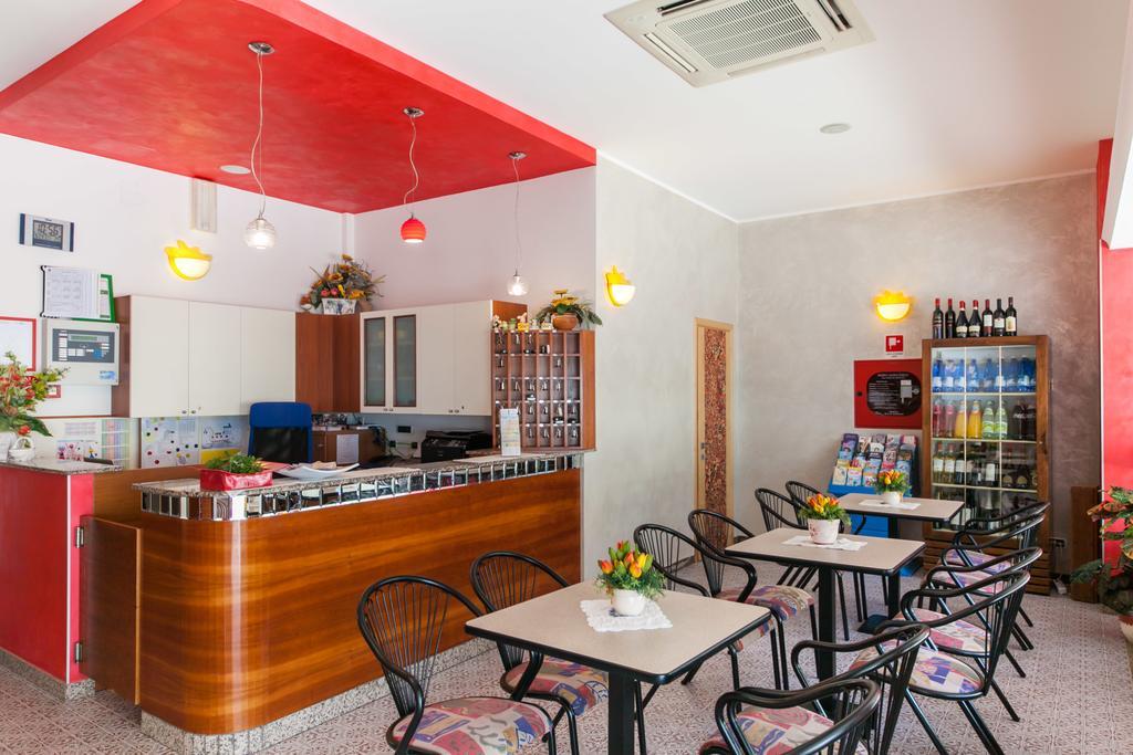 גאטאו א מארה Hotel Sandra מראה חיצוני תמונה