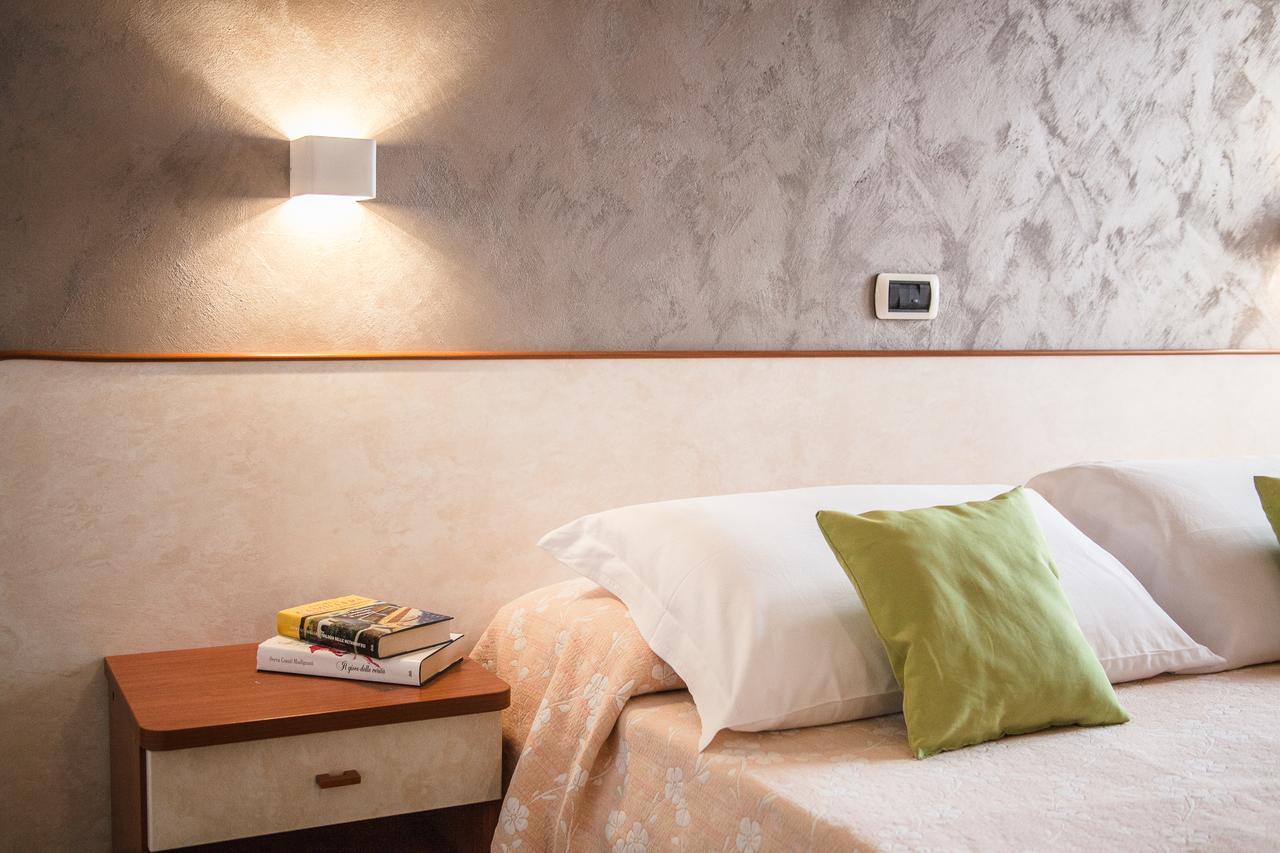 גאטאו א מארה Hotel Sandra מראה חיצוני תמונה