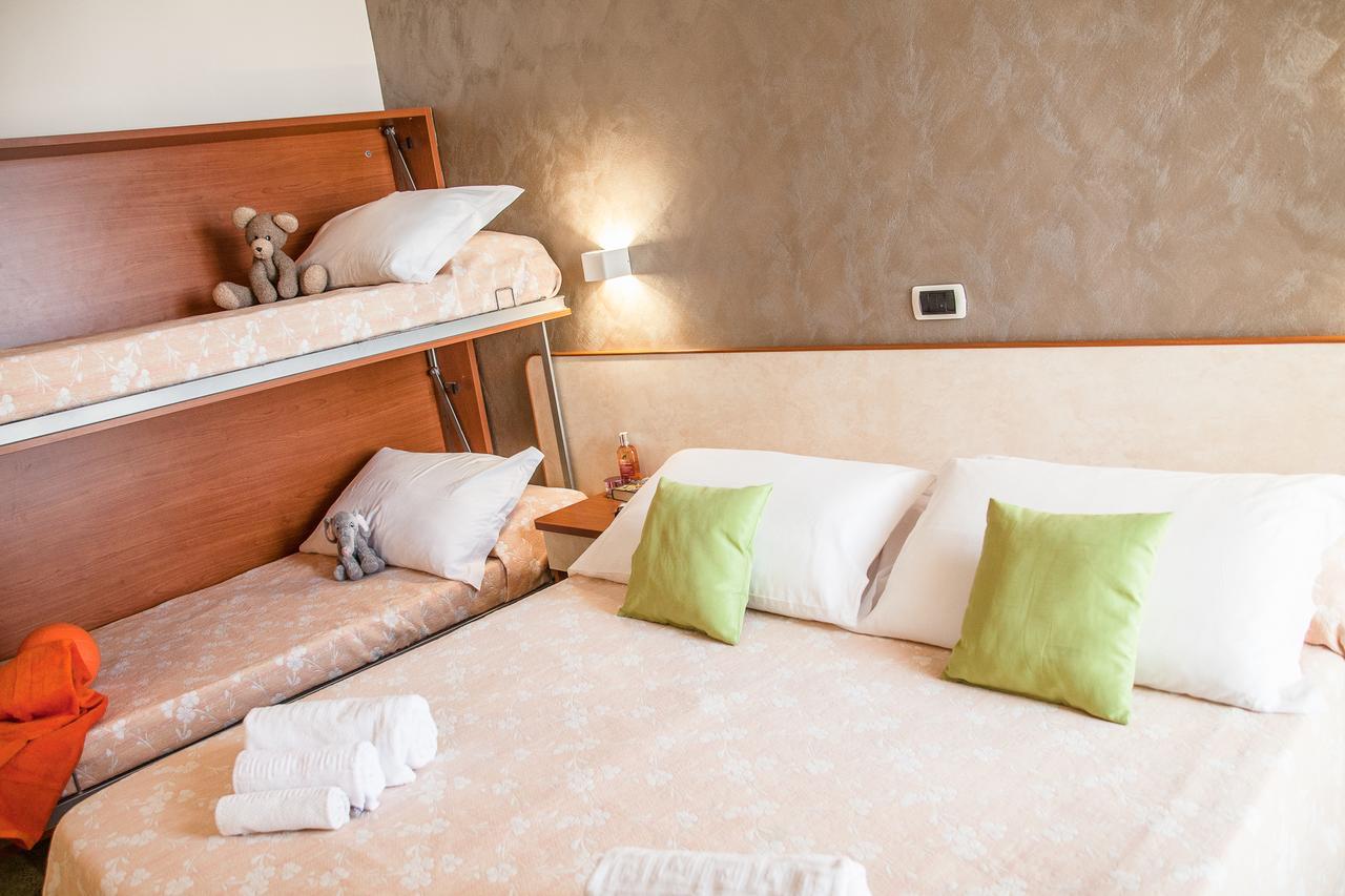 גאטאו א מארה Hotel Sandra מראה חיצוני תמונה