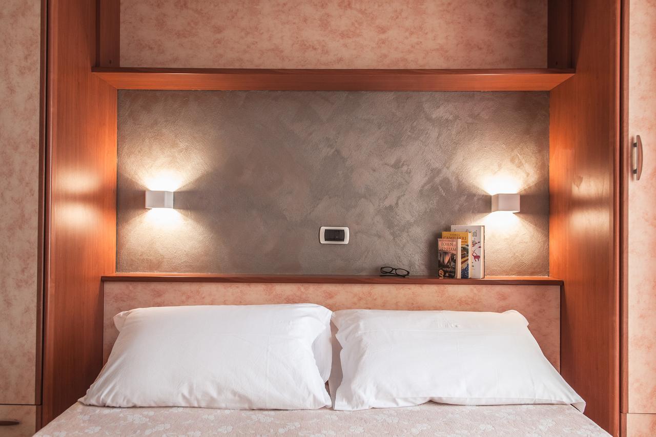 גאטאו א מארה Hotel Sandra מראה חיצוני תמונה