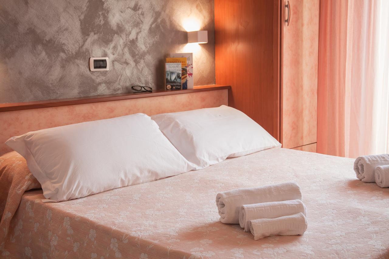 גאטאו א מארה Hotel Sandra מראה חיצוני תמונה