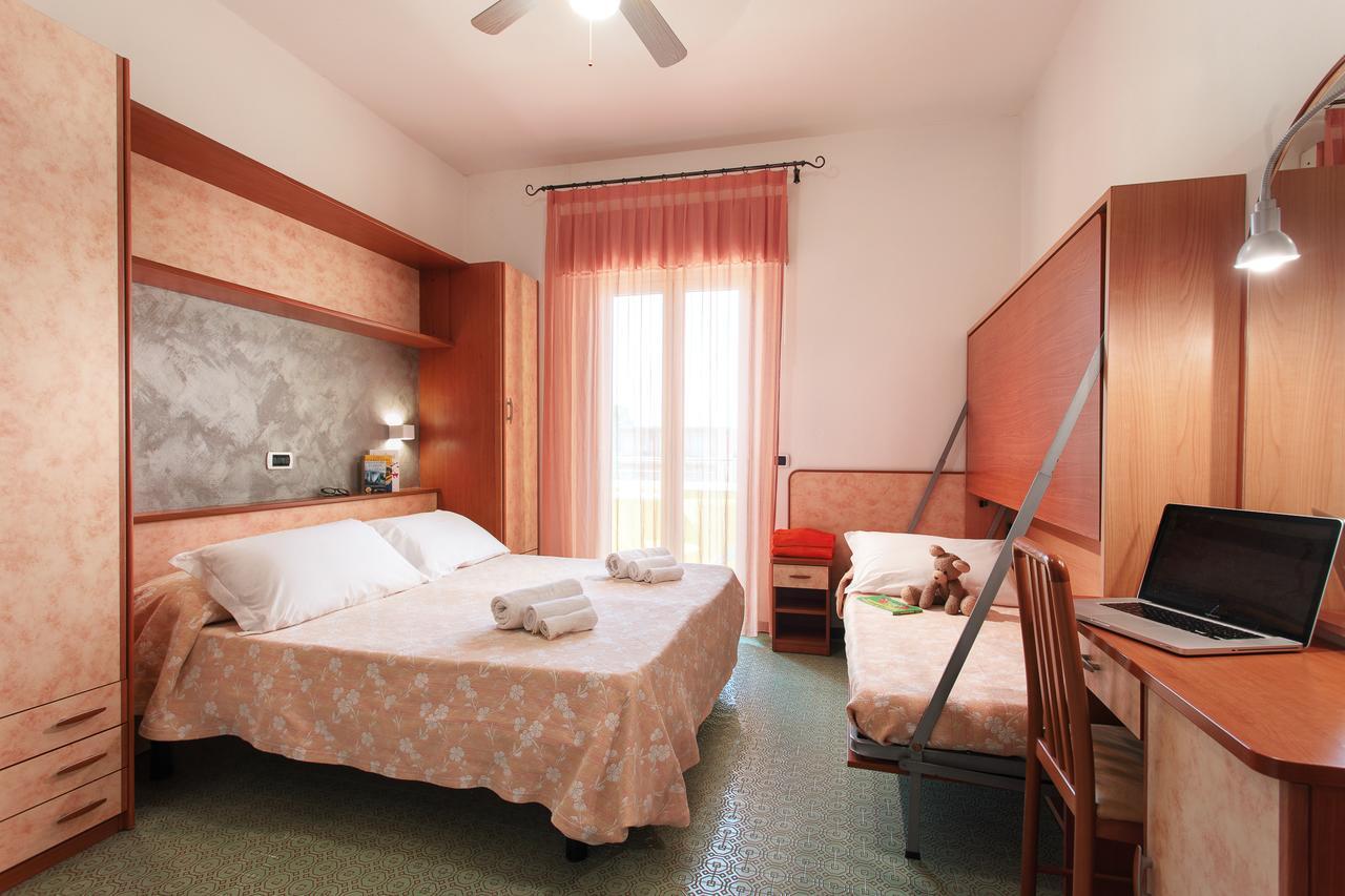 גאטאו א מארה Hotel Sandra מראה חיצוני תמונה
